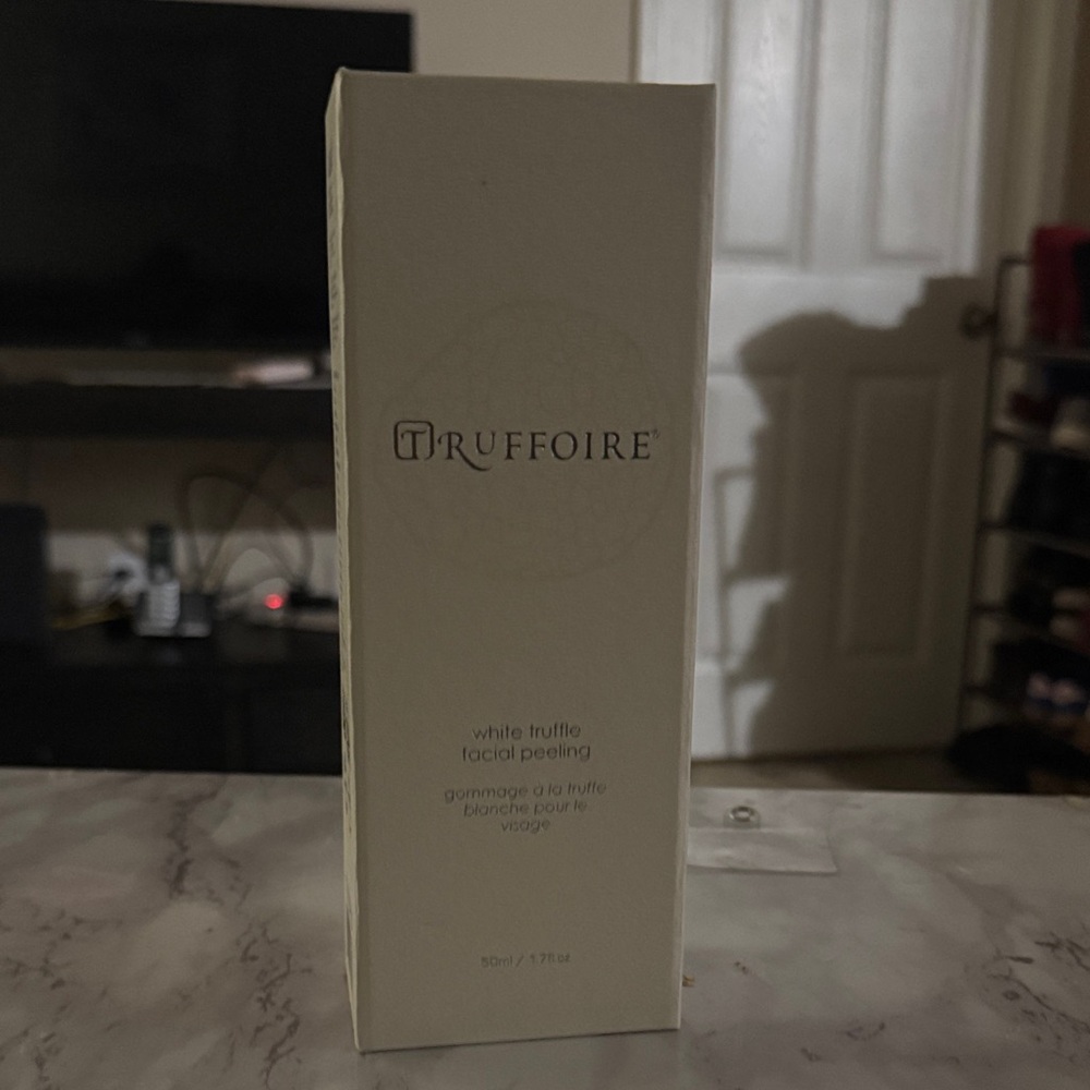 White Truffle Facial Peeling - Cream